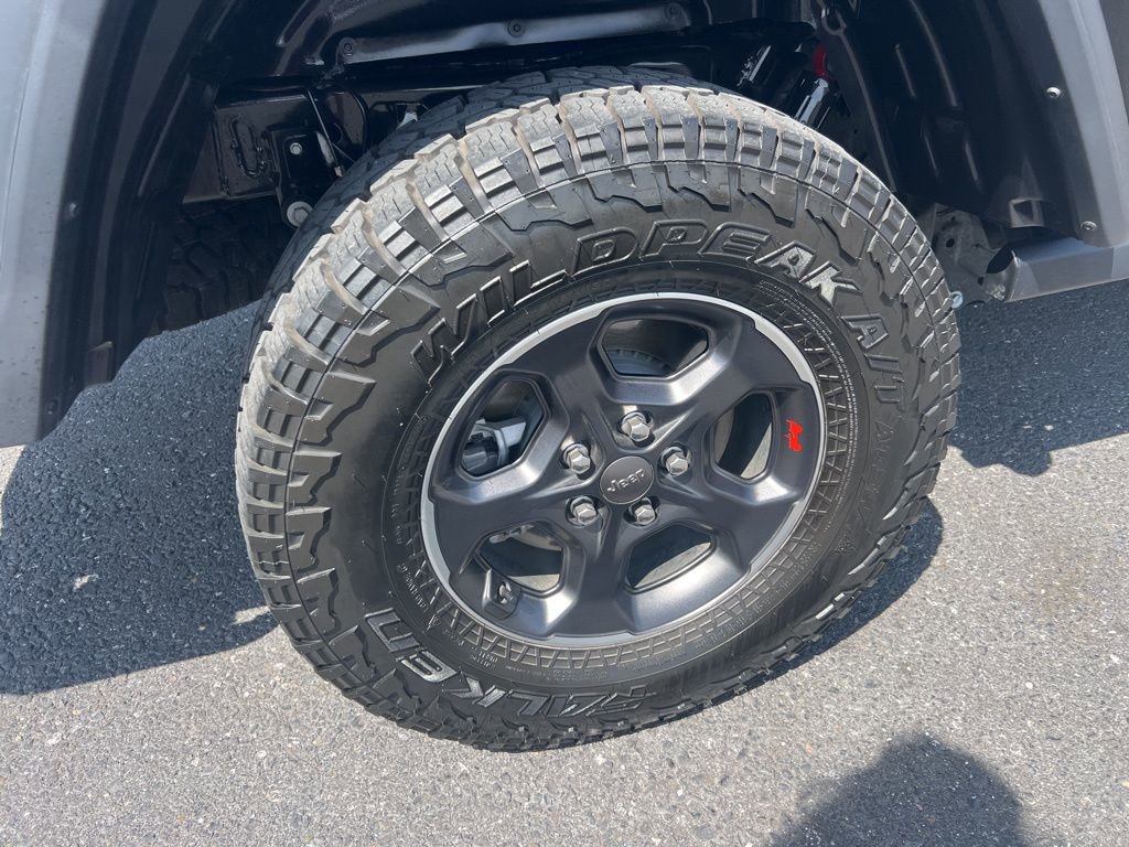 Used 2023 Jeep Gladiator Rubicon w/ Cold Weather Group image 7