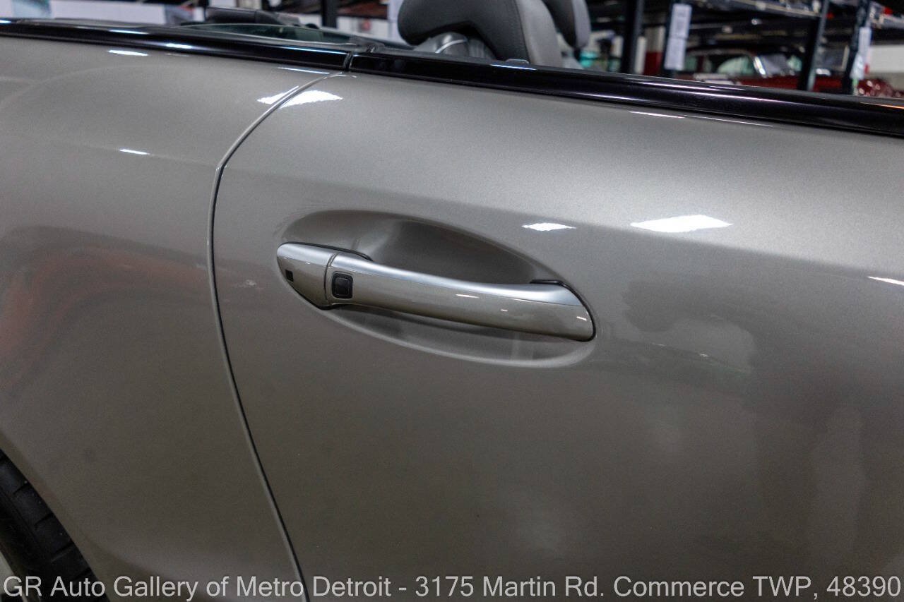 Used 2005 Mercedes-Benz SL 55 AMG image 35