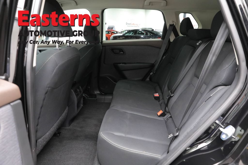 Used 2023 Nissan Rogue S AWD/4WD image 22