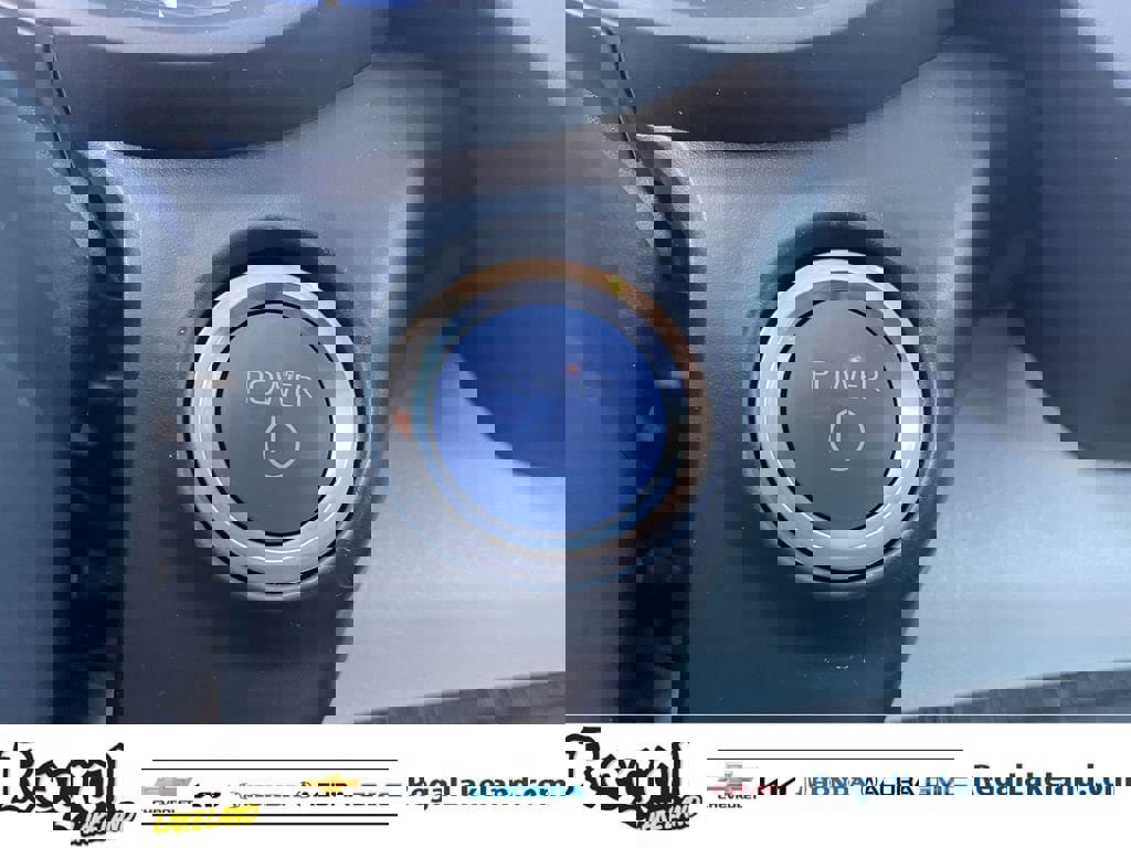 Used 2023 Toyota Sienna Limited image 33