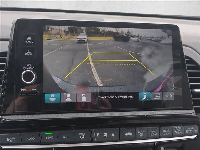 New 2026 Honda Odyssey Touring image 13