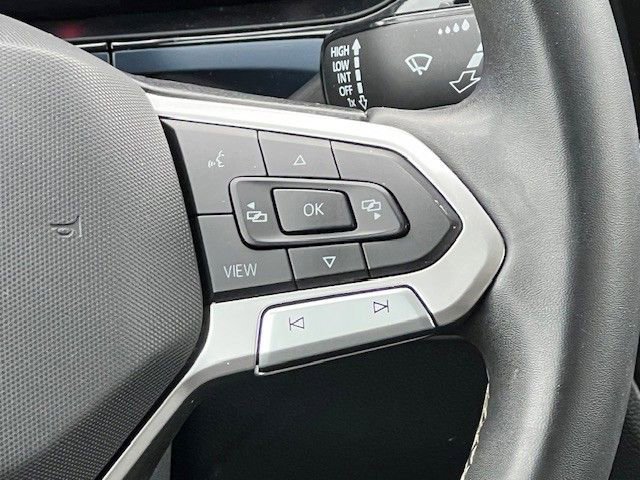 Used 2022 Volkswagen Taos SE image 29