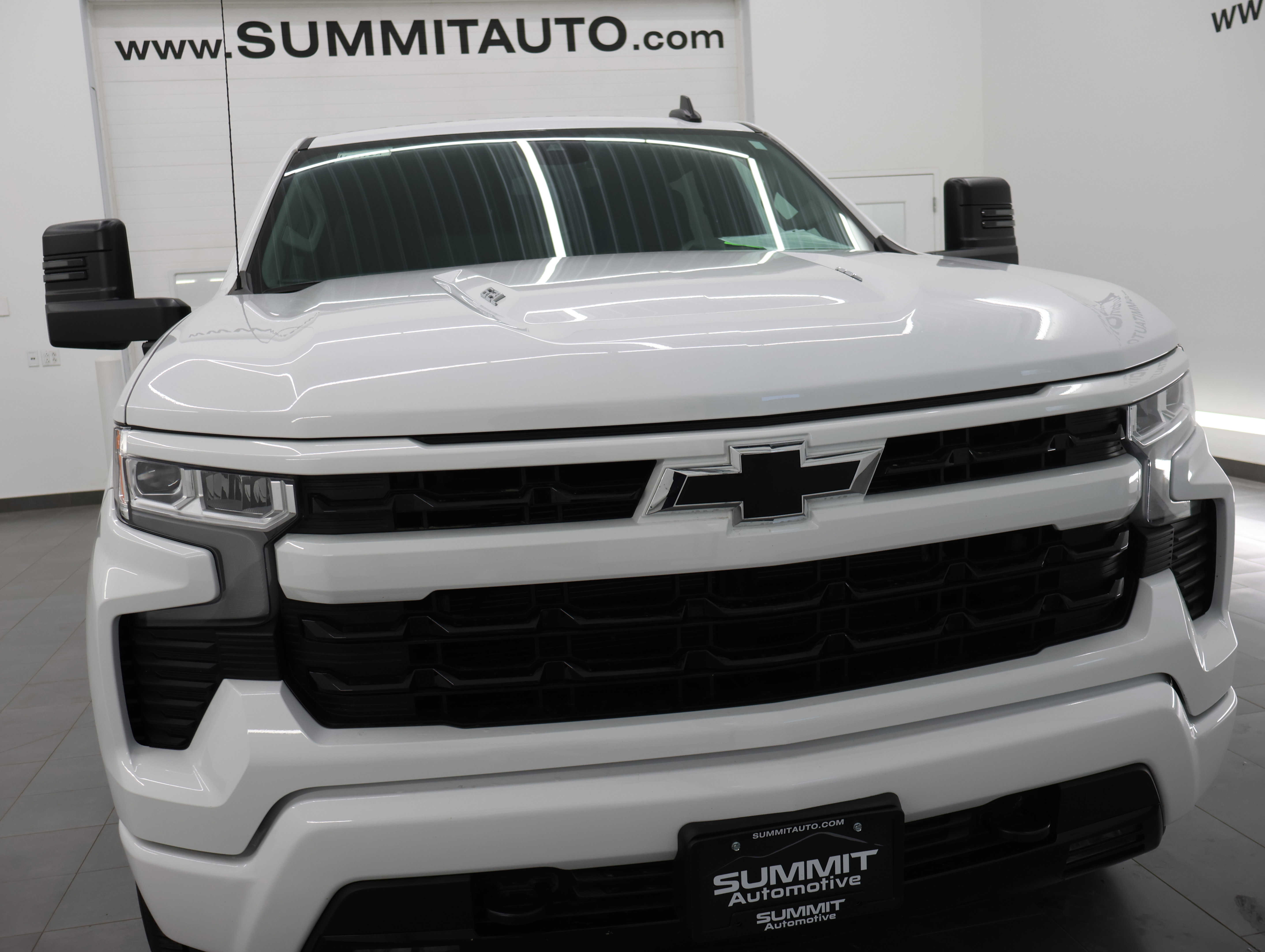 Used 2023 Chevrolet Silverado 1500 RST AWD/4WD image 19