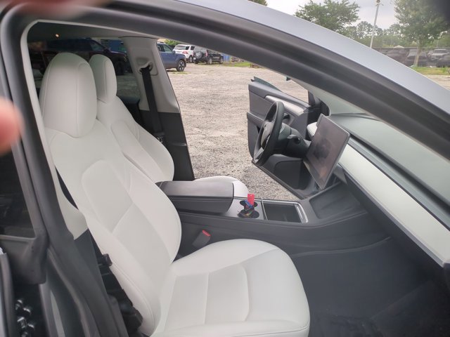 Used 2024 Tesla Model Y Performance AWD/4WD image 23