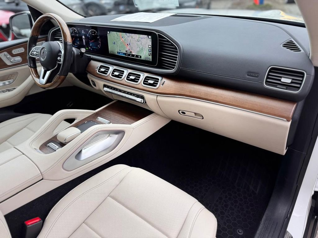 Used 2022 Mercedes-Benz GLS 450 4MATIC image 26