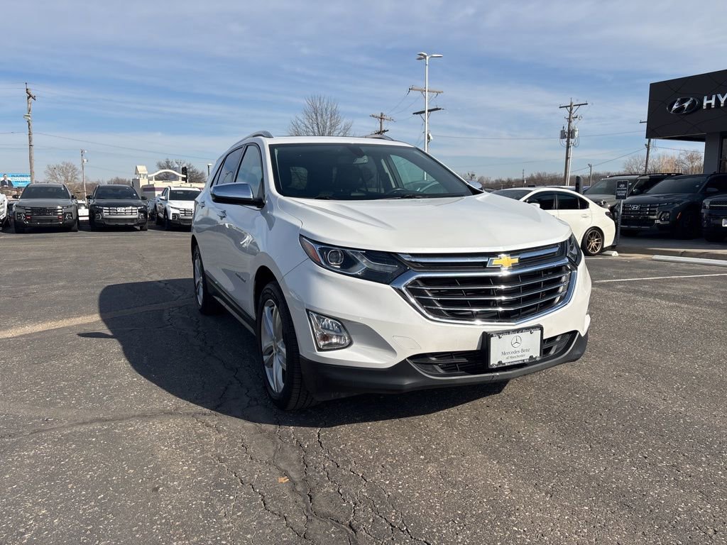 Used 2019 Chevrolet Equinox Premier image 3