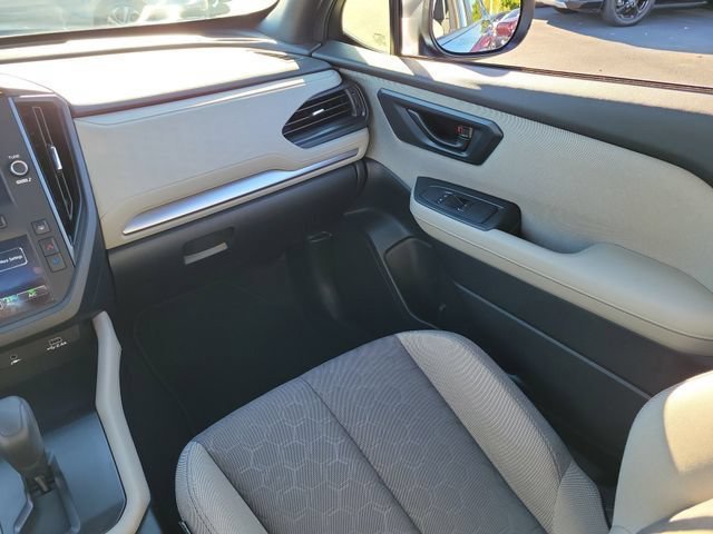Used 2025 Subaru Forester AWD/4WD image 19