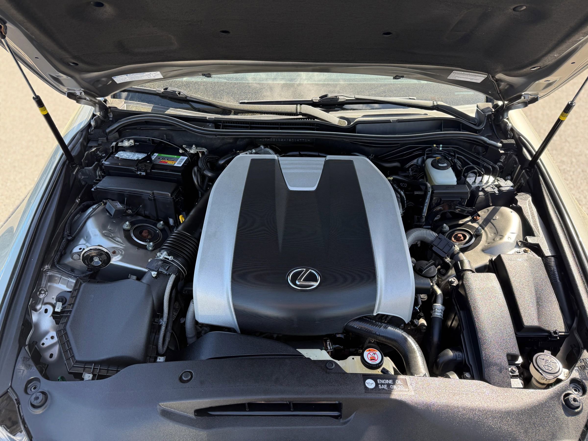 Used 2018 Lexus IS 350 AWD image 11
