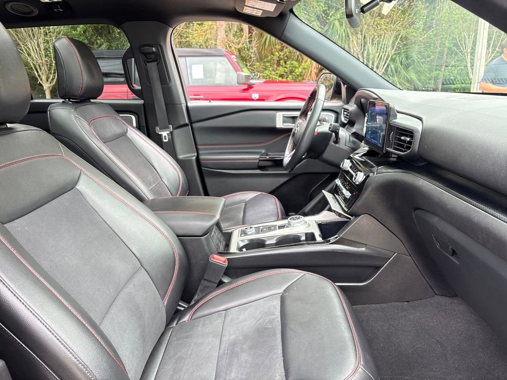Used 2022 Ford Explorer ST-Line w/ Class IV Trailer Tow Package image 29