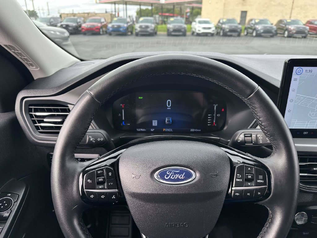 Certified 2023 Ford Escape SE FWD image 17