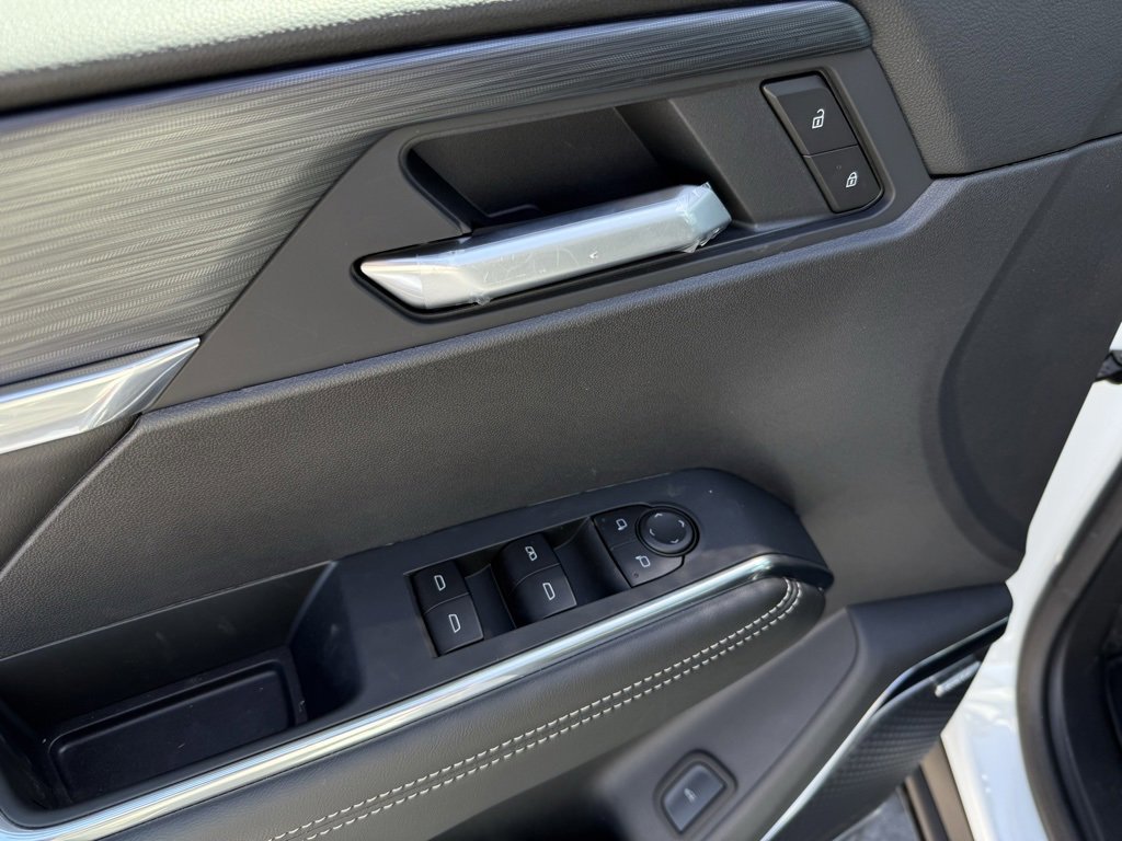 New 2025 GMC Acadia Elevation w/ Elevation Premium Package image 28