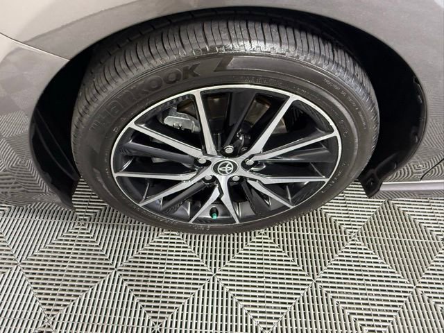 Used 2024 Toyota Camry SE w/ Audio Upgrade Package FWD image 13