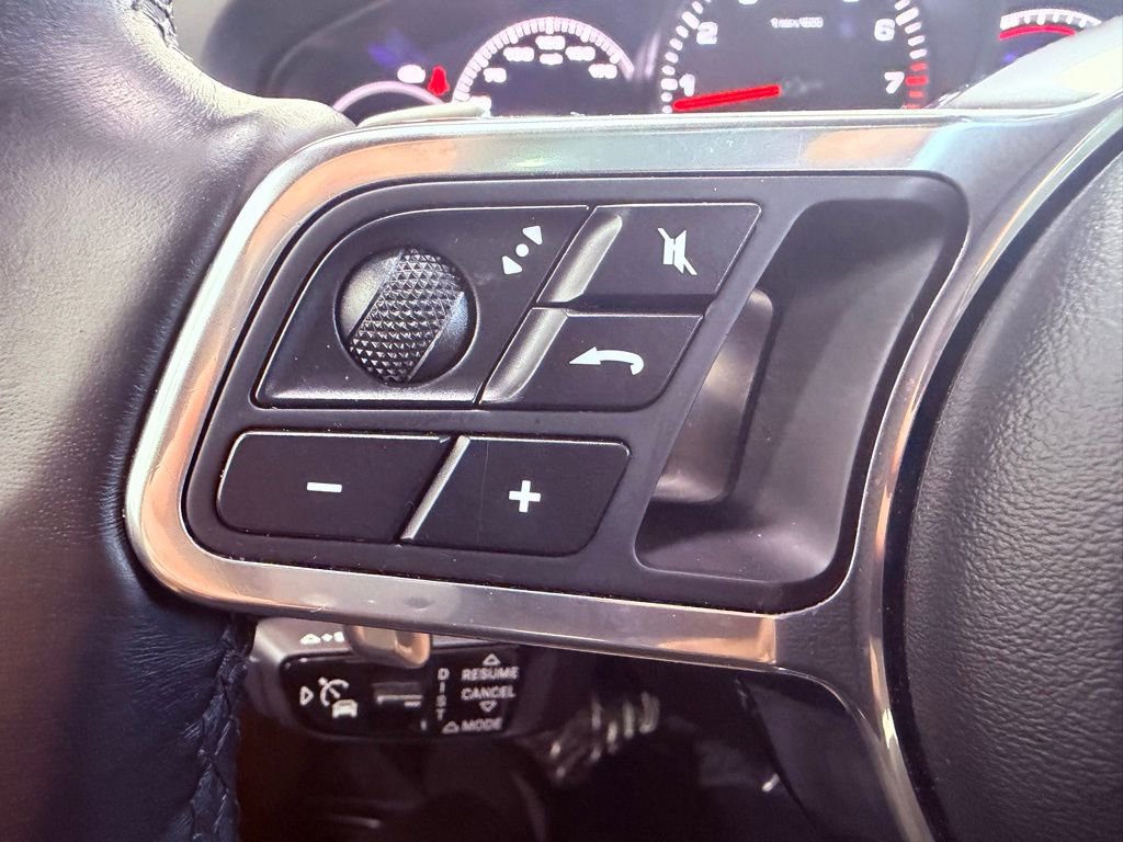 Used 2020 Porsche Cayenne image 23