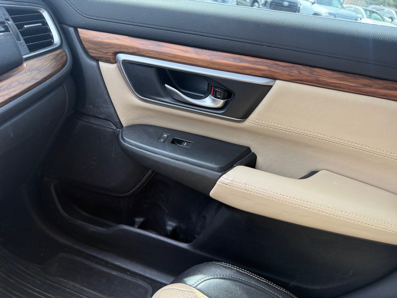 Used 2017 Honda CR-V EX image 16