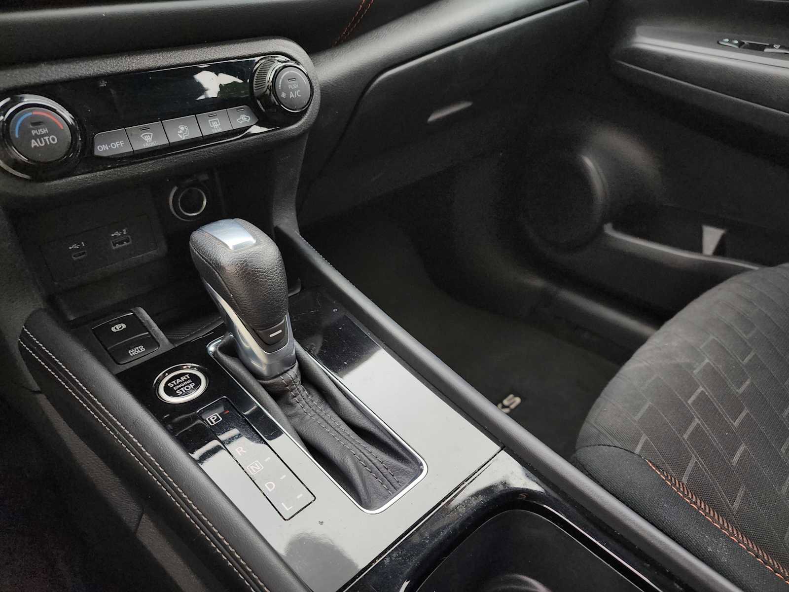 Used 2024 Nissan Kicks SR w/ Interior Electronics Package image 5