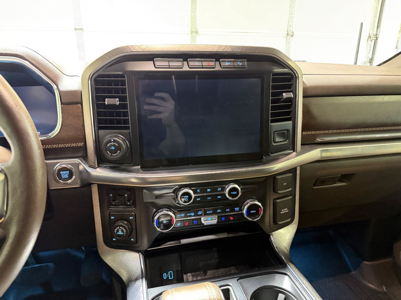 Used 2022 Ford F150 King Ranch w/ Equipment Group 601A High AWD/4WD image 14