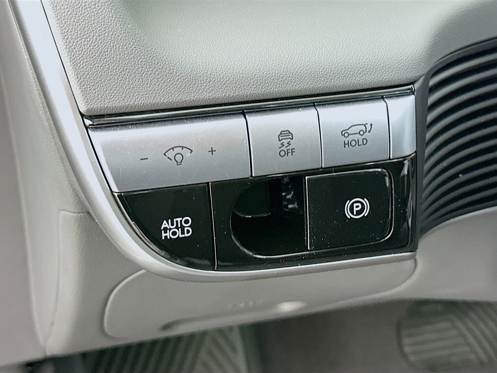 Used 2024 Hyundai Ioniq 5 SEL RWD image 17