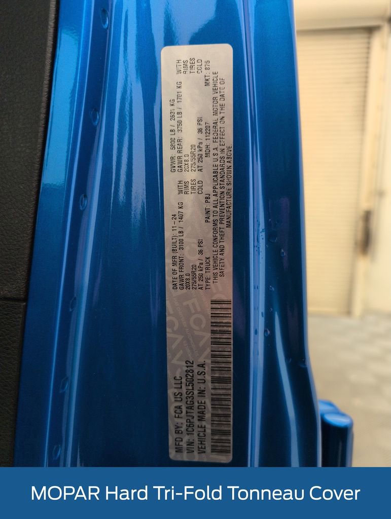 Used 2025 Jeep Gladiator Sport AWD/4WD image 40