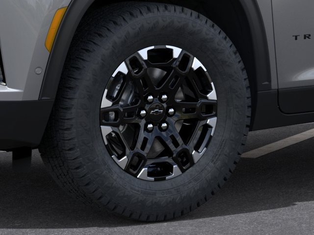 New 2027 Chevrolet Traverse Z71 w/ Enhanced Driving Package AWD/4WD image 9