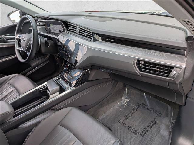 Certified 2023 Audi e-tron Premium Plus w/ Premium Plus Package AWD/4WD image 23