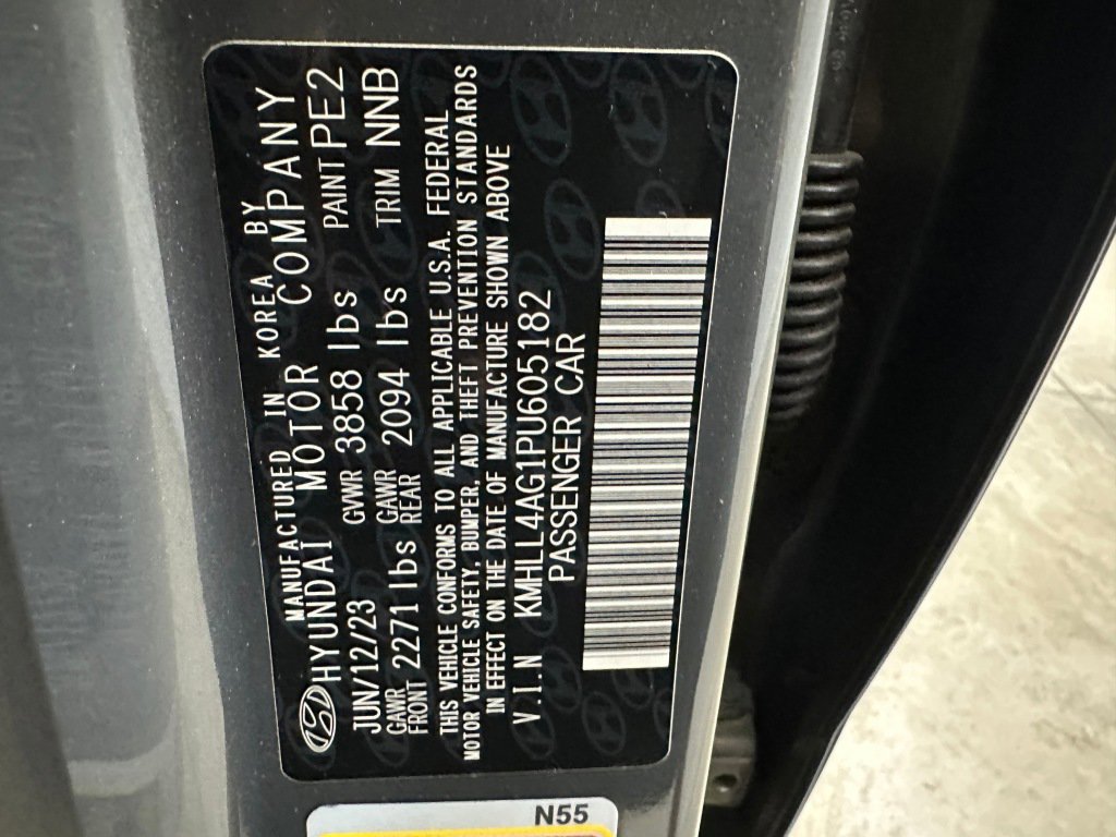 Used 2023 Hyundai Elantra SE image 34