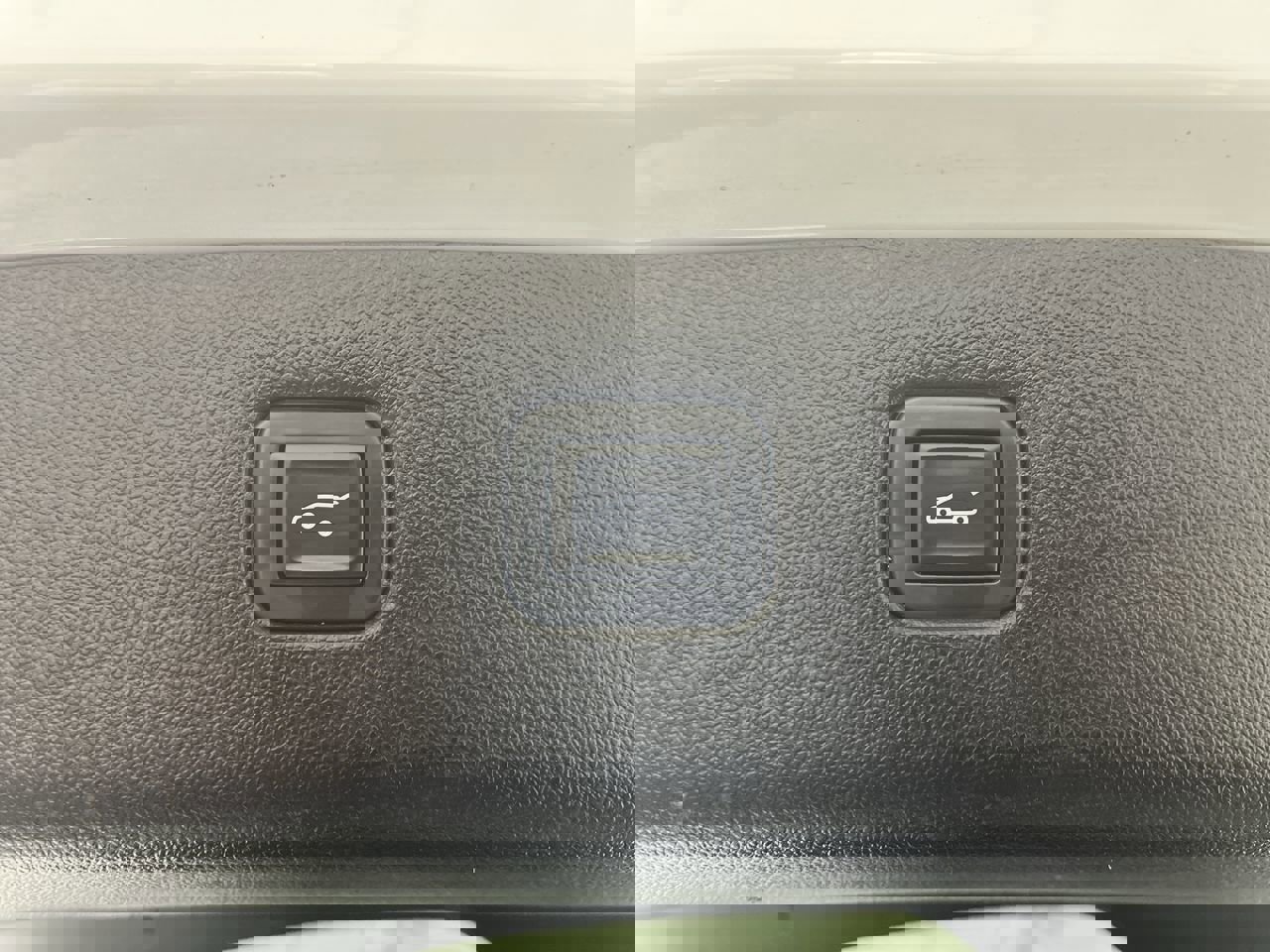 Used 2019 Chevrolet Blazer LT image 31