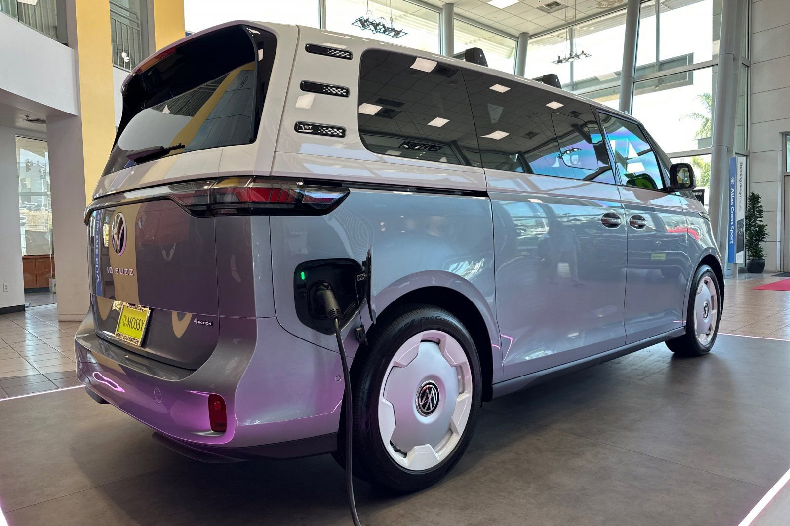 New 2025 Volkswagen ID. Buzz 1st Edition image 4