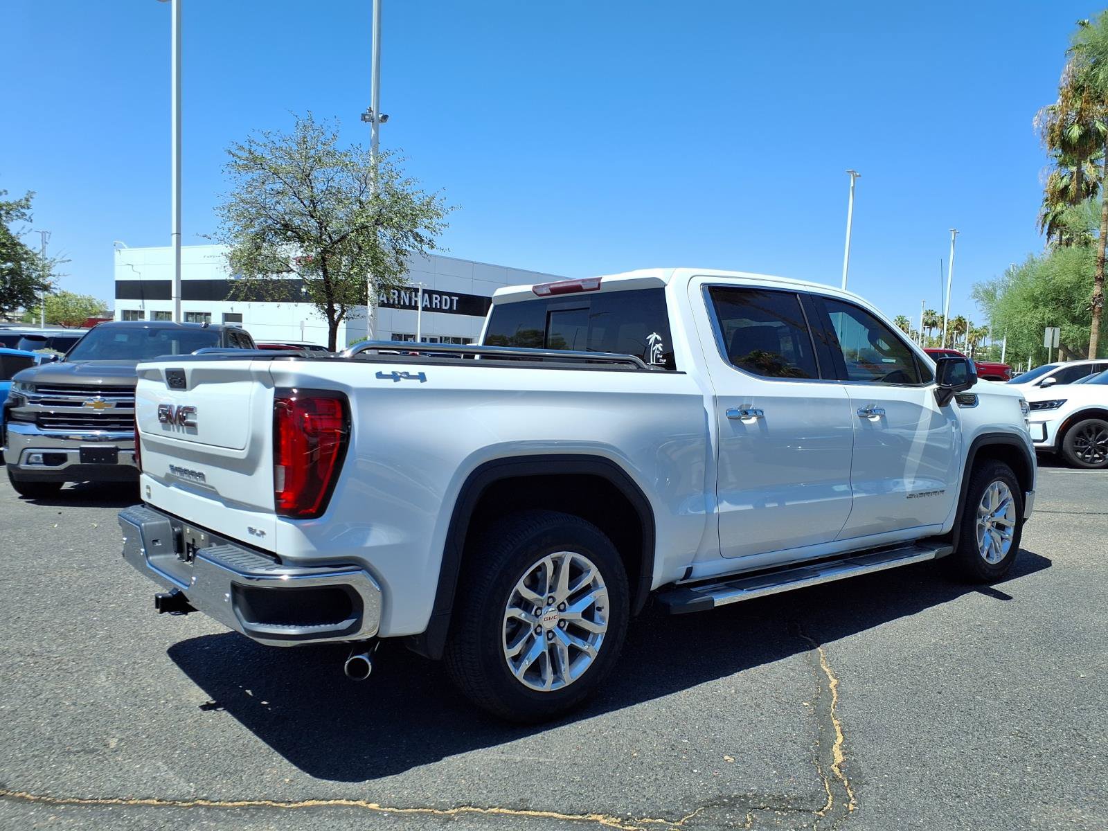Used 2020 GMC Sierra 1500 SLT w/ SLT Premium Plus Package AWD/4WD image 5