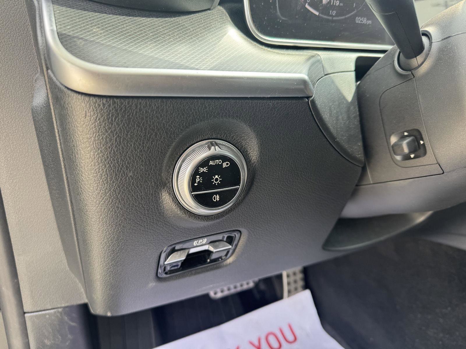 Certified 2024 Mercedes-Benz C 300 4MATIC Sedan image 7