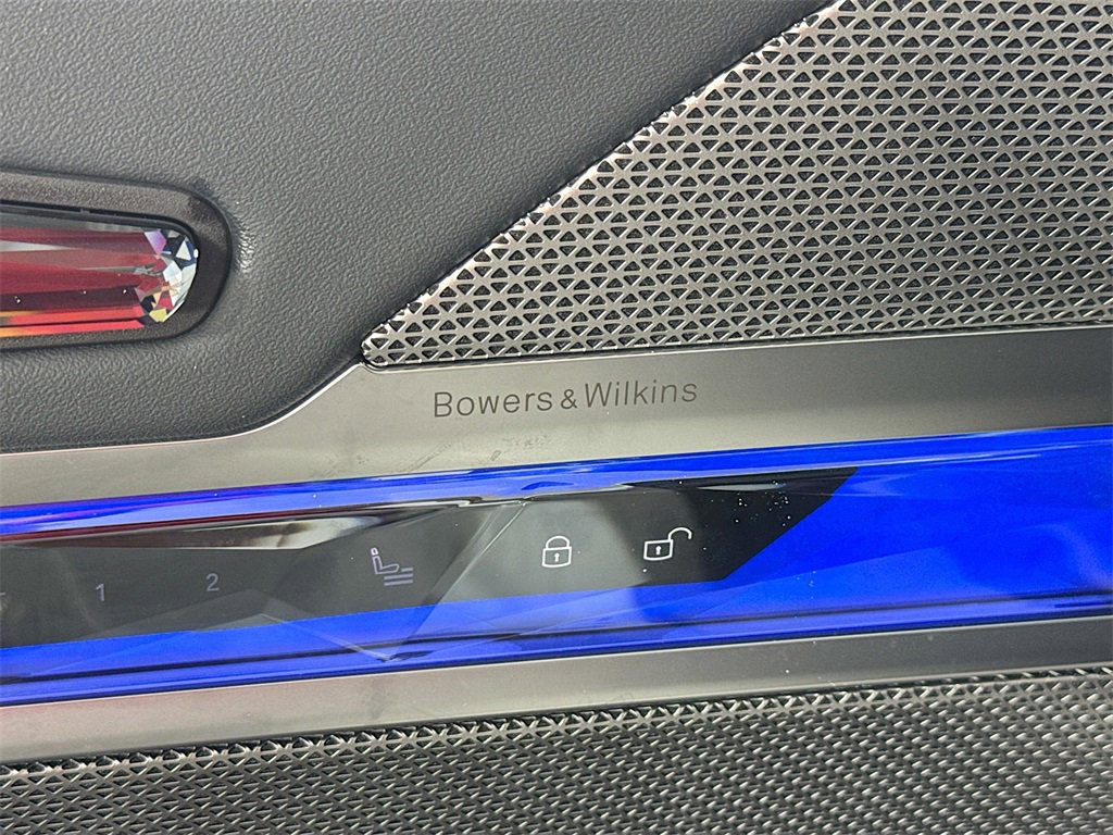 Used 2024 BMW i7 xDrive60 image 19