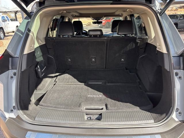 Used 2023 Nissan Rogue Platinum w/ Platinum Premium Package image 14