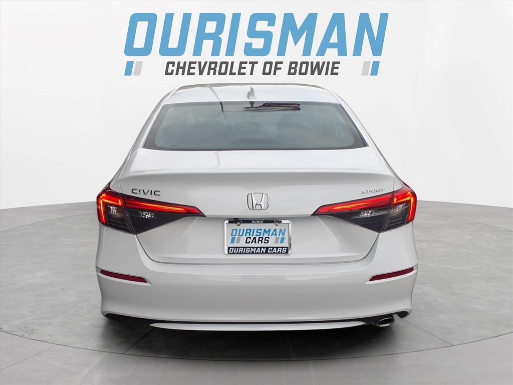 Used 2023 Honda Civic Sport image 4