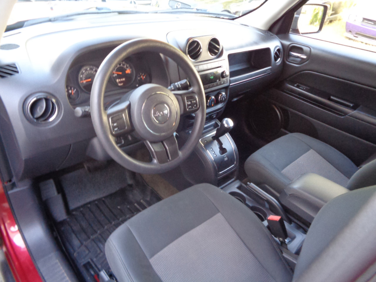 Used 2014 Jeep Patriot Sport w/ Power Value Group AWD/4WD image 2