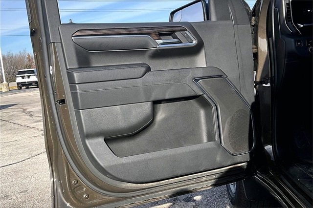 Used 2023 Chevrolet Silverado 1500 LT image 21