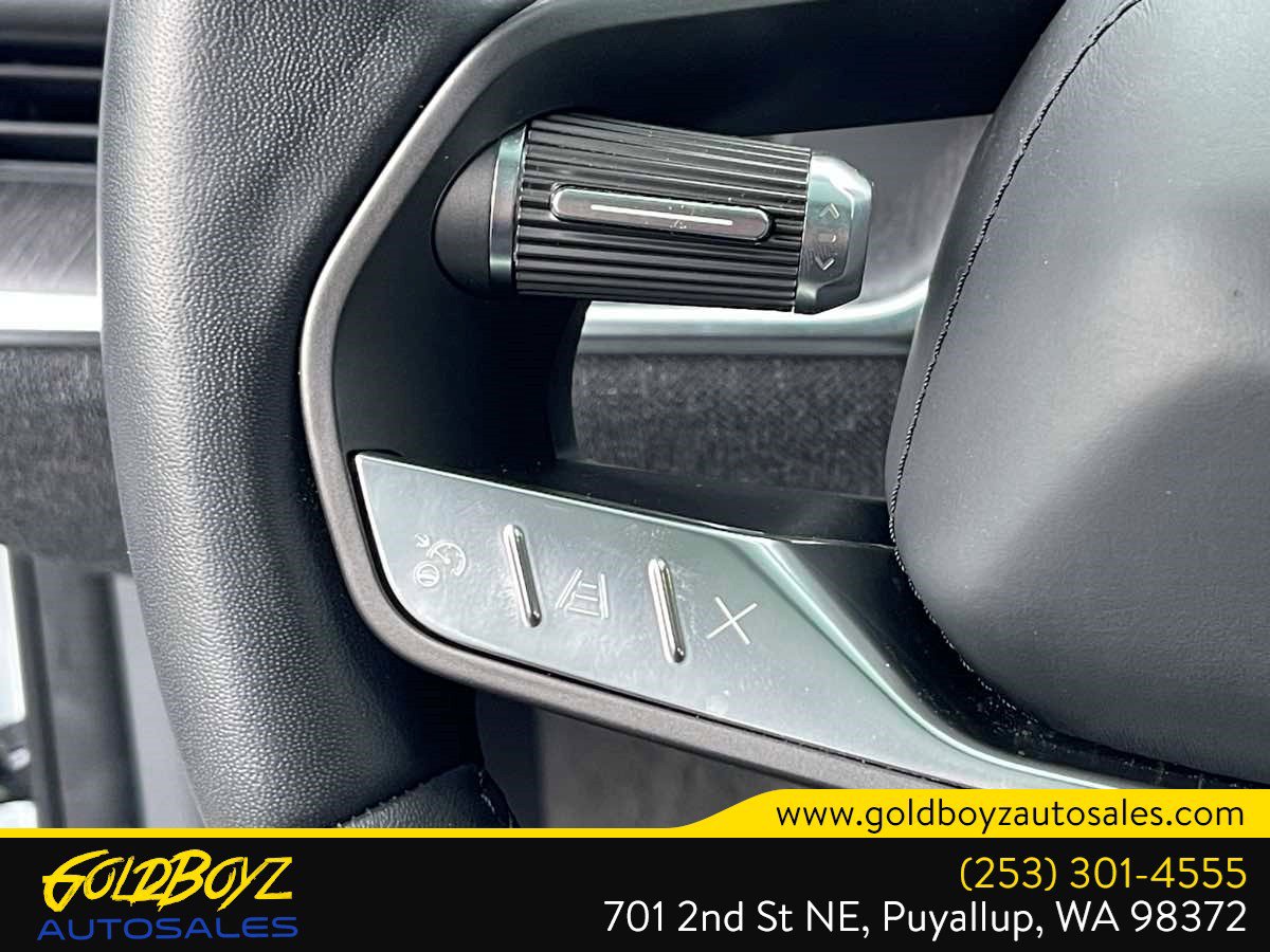 Used 2023 Lucid Air Touring image 16