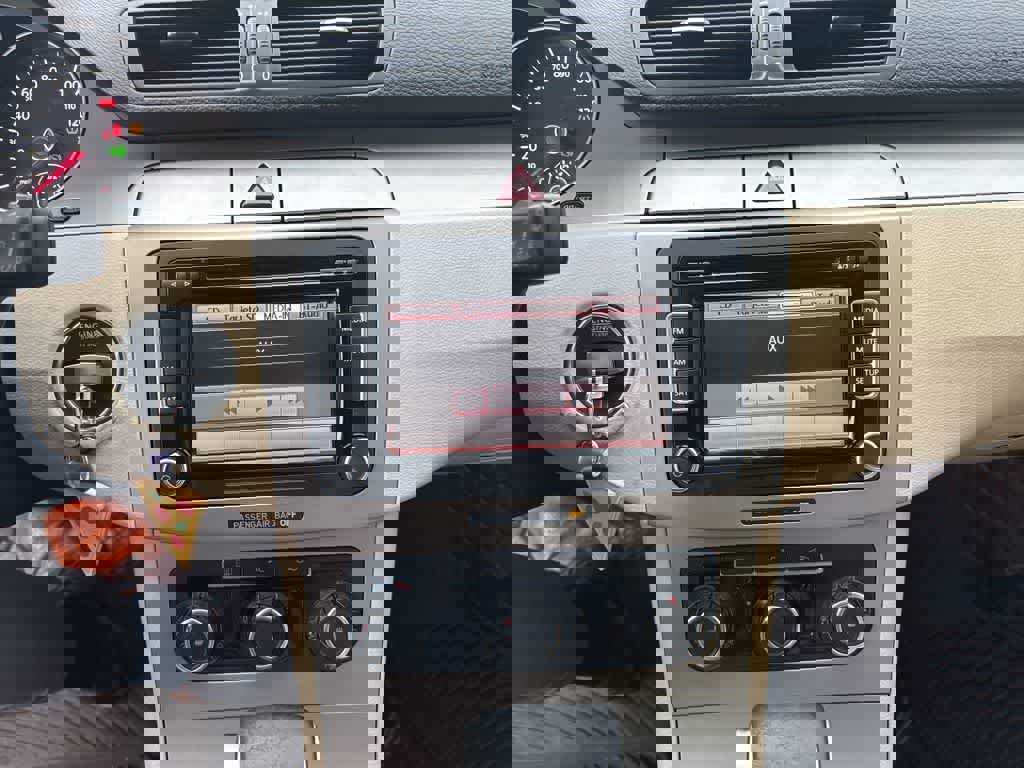 Used 2010 Volkswagen Passat Komfort image 20