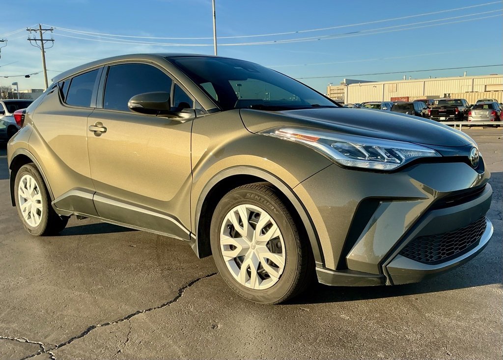 Used 2021 Toyota C-HR LE image 6