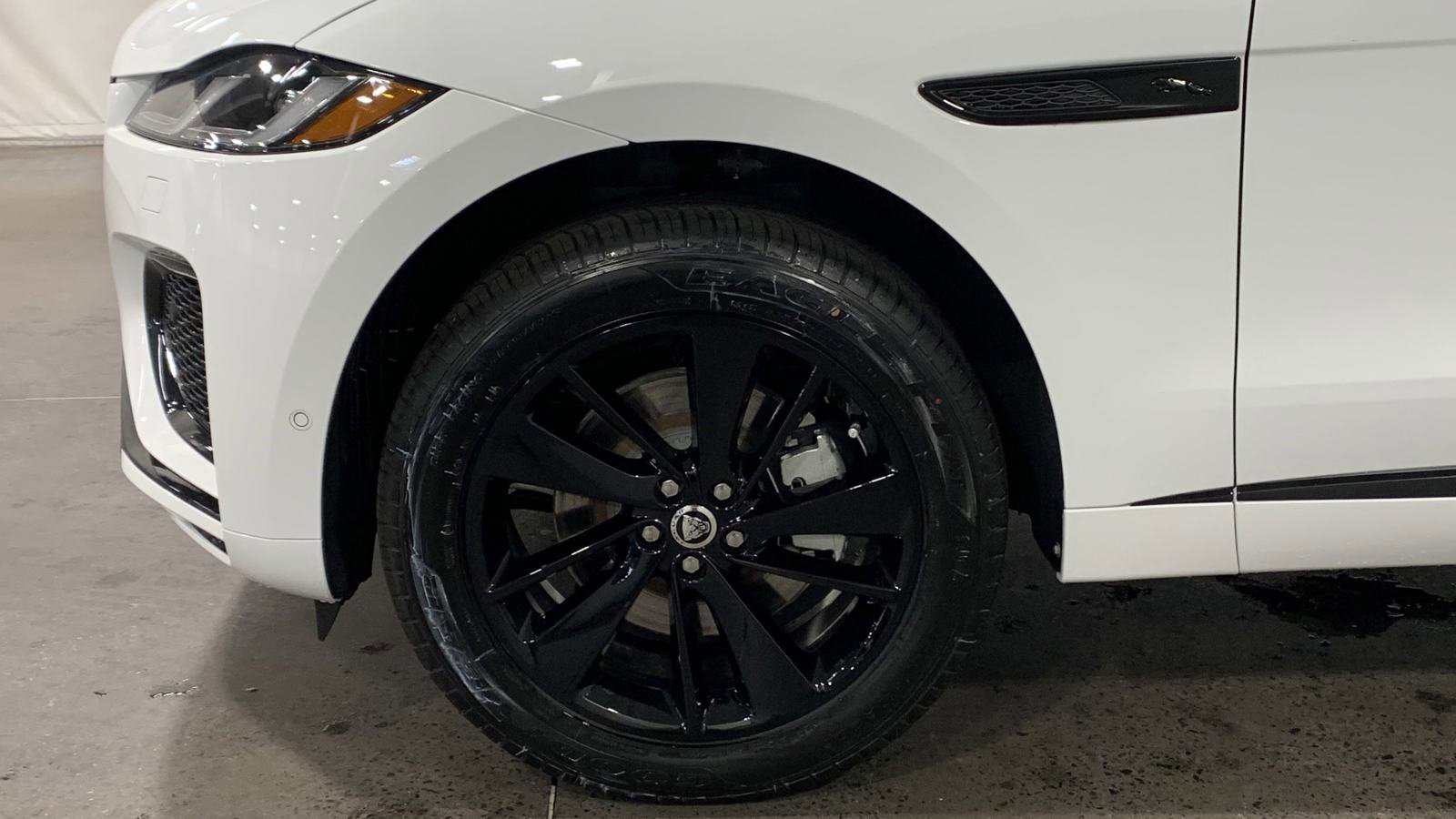 Used 2025 Jaguar F-PACE R-Dynamic S image 10