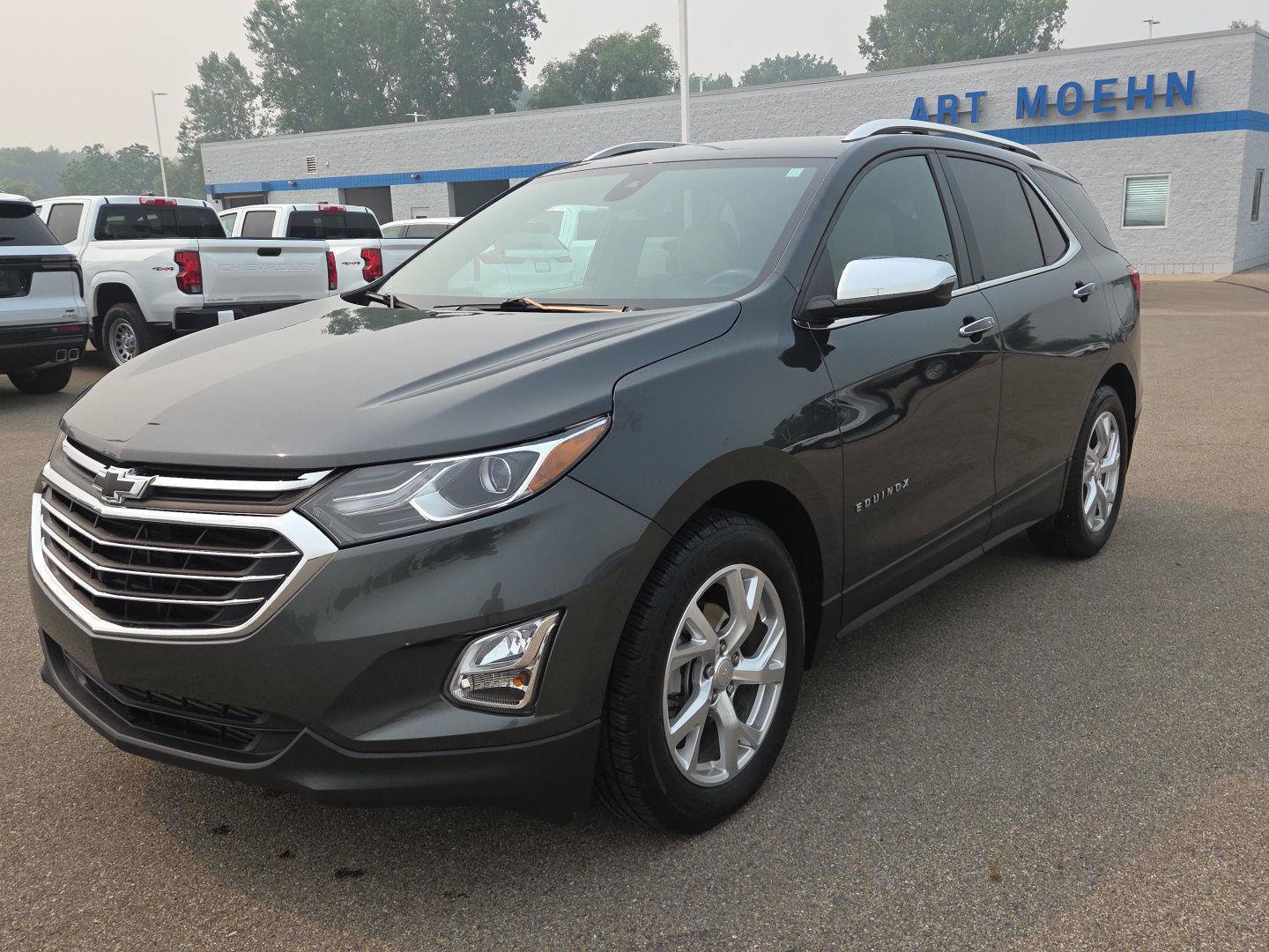 Used 2018 Chevrolet Equinox Premier FWD image 10