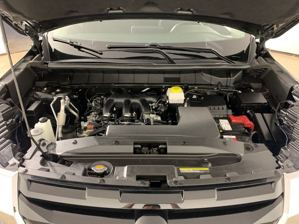 Used 2023 Nissan Pathfinder SV image 44