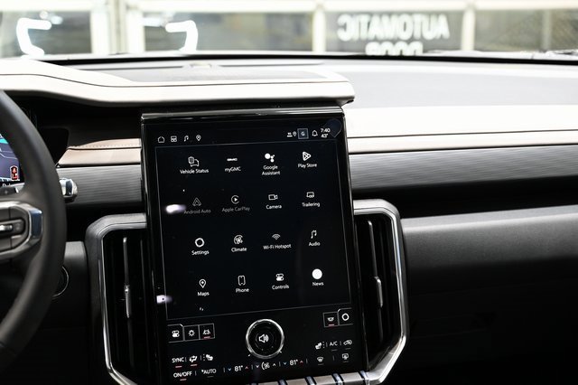 New 2026 GMC Acadia Elevation w/ Elevation Premium Package image 16