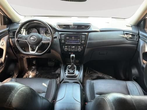 Used 2018 Nissan Rogue SL w/ Premium Package AWD/4WD image 9