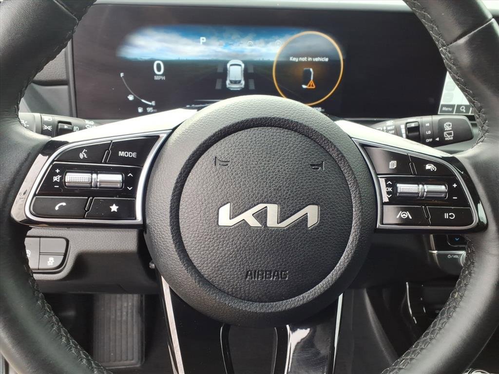 Used 2024 Kia Seltos EX image 29