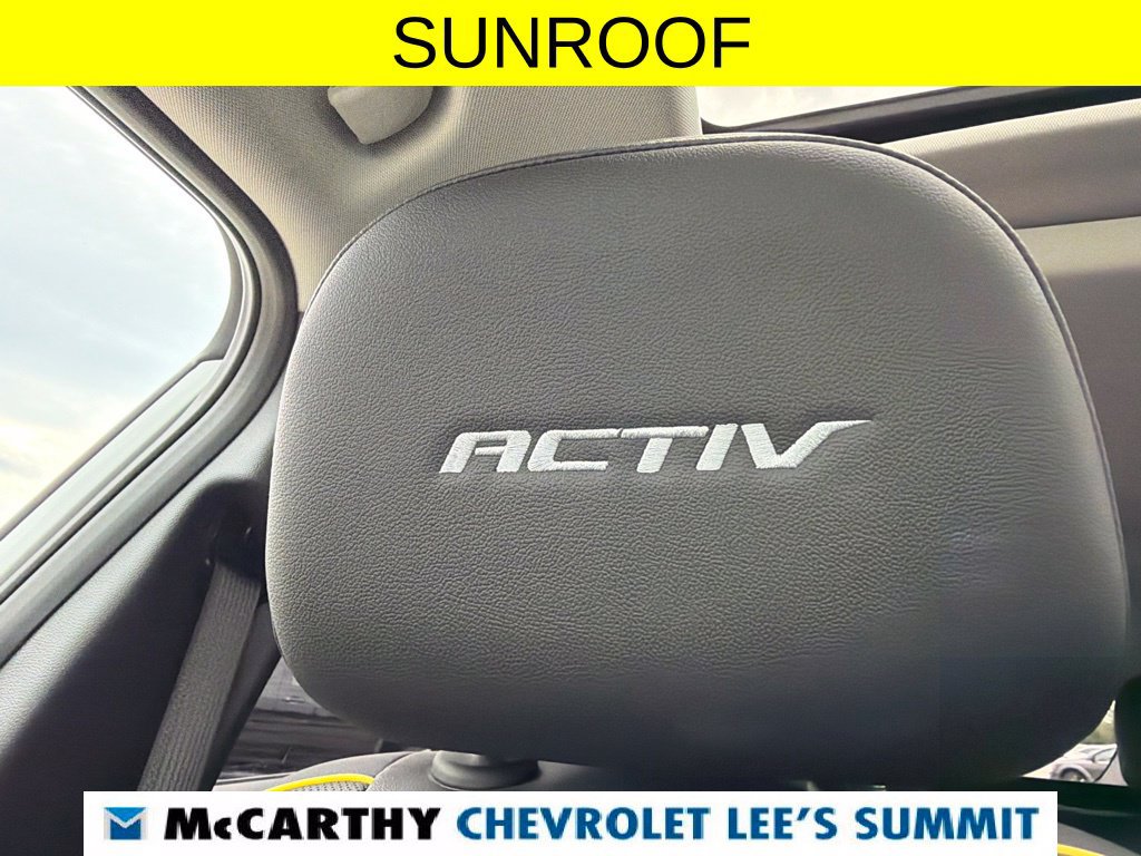 Used 2025 Chevrolet Trax ACTIV w/ Sunroof Package FWD image 30