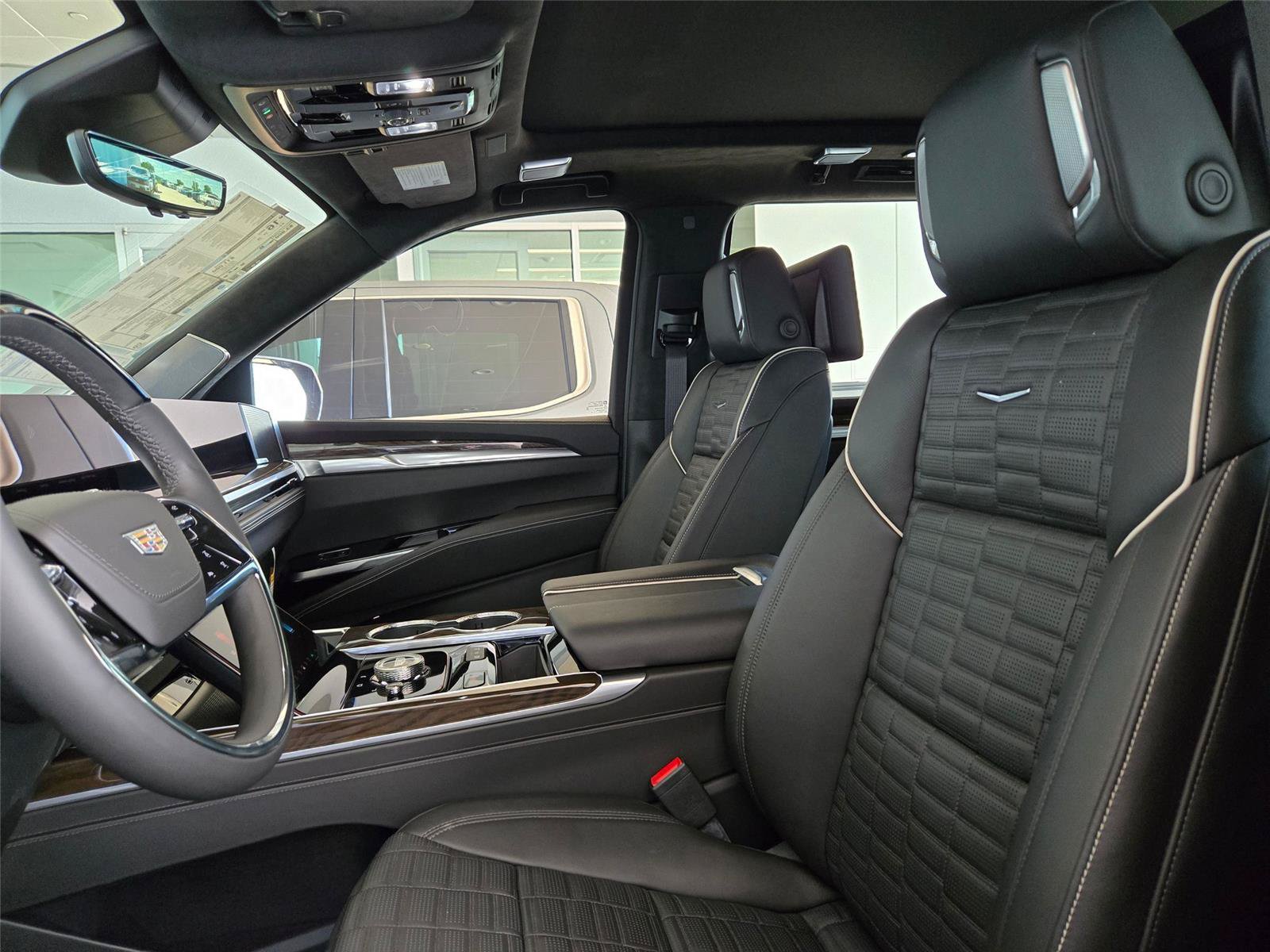 New 2026 Cadillac Escalade Platinum Sport w/ LPO, ONYX Package AWD/4WD image 29