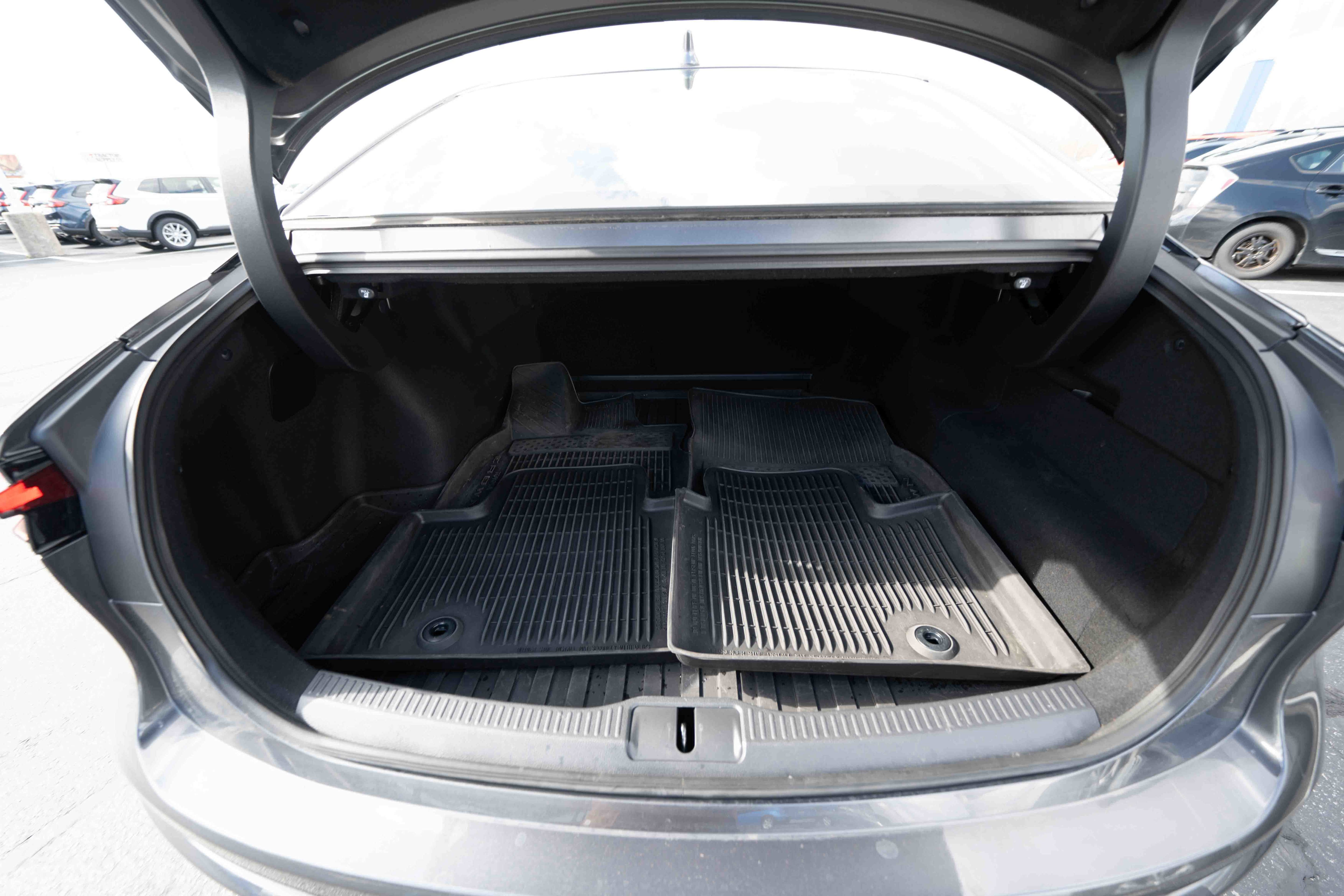 Used 2024 Toyota Crown XLE image 27