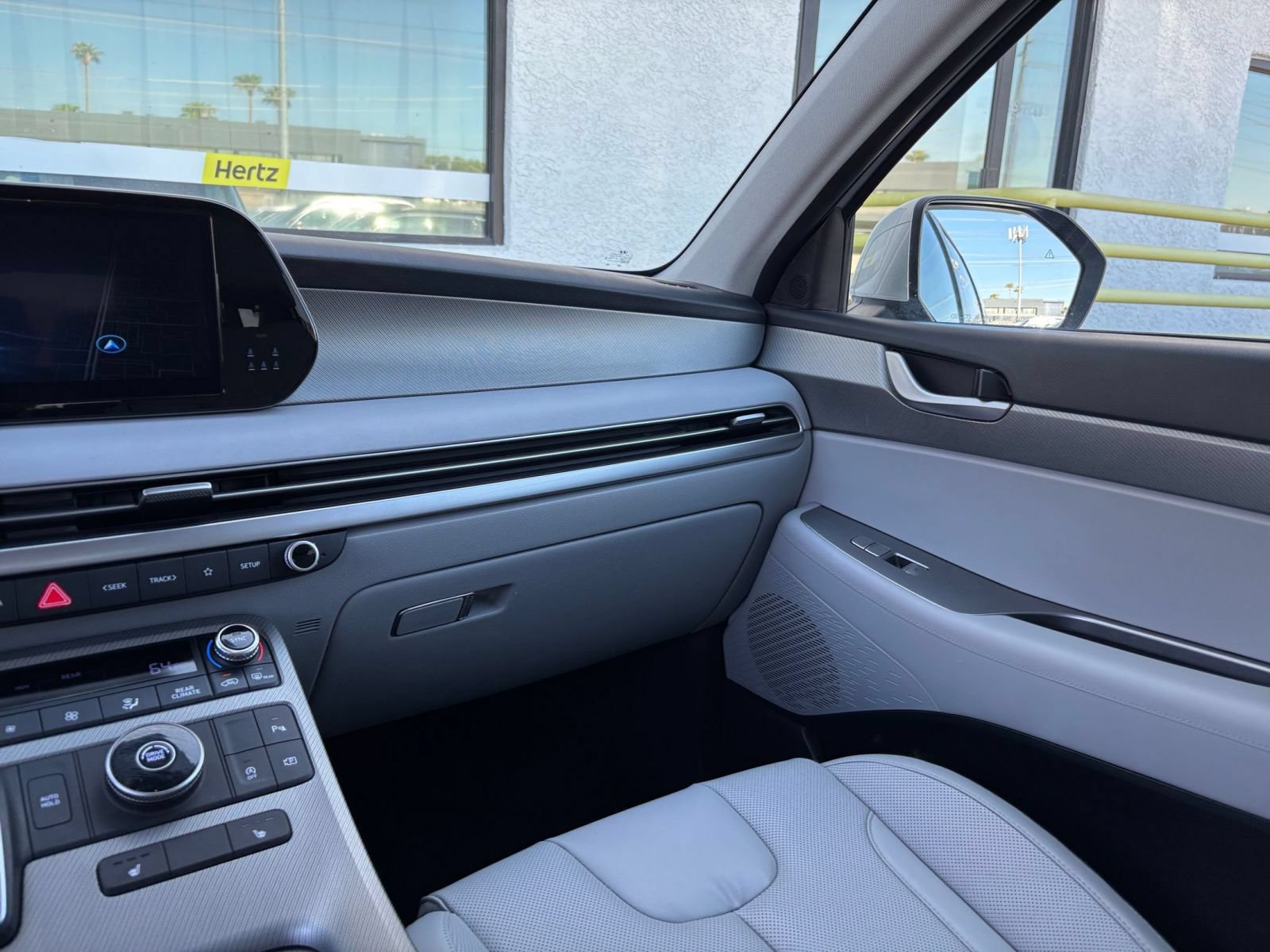 Used 2025 Hyundai Palisade SEL FWD image 38