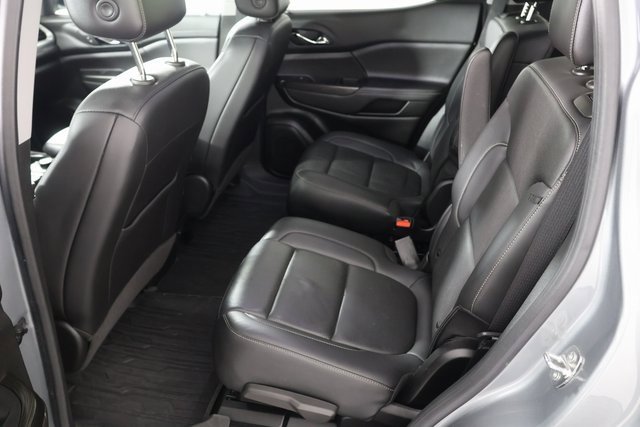 Used 2023 GMC Acadia SLT w/ Elevation Edition image 20