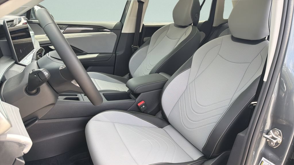 New 2026 Volkswagen Tiguan SE FWD image 29