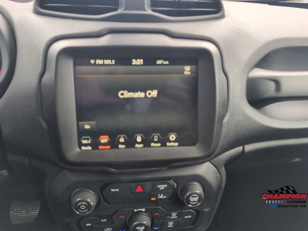 Used 2023 Jeep Renegade Latitude image 18